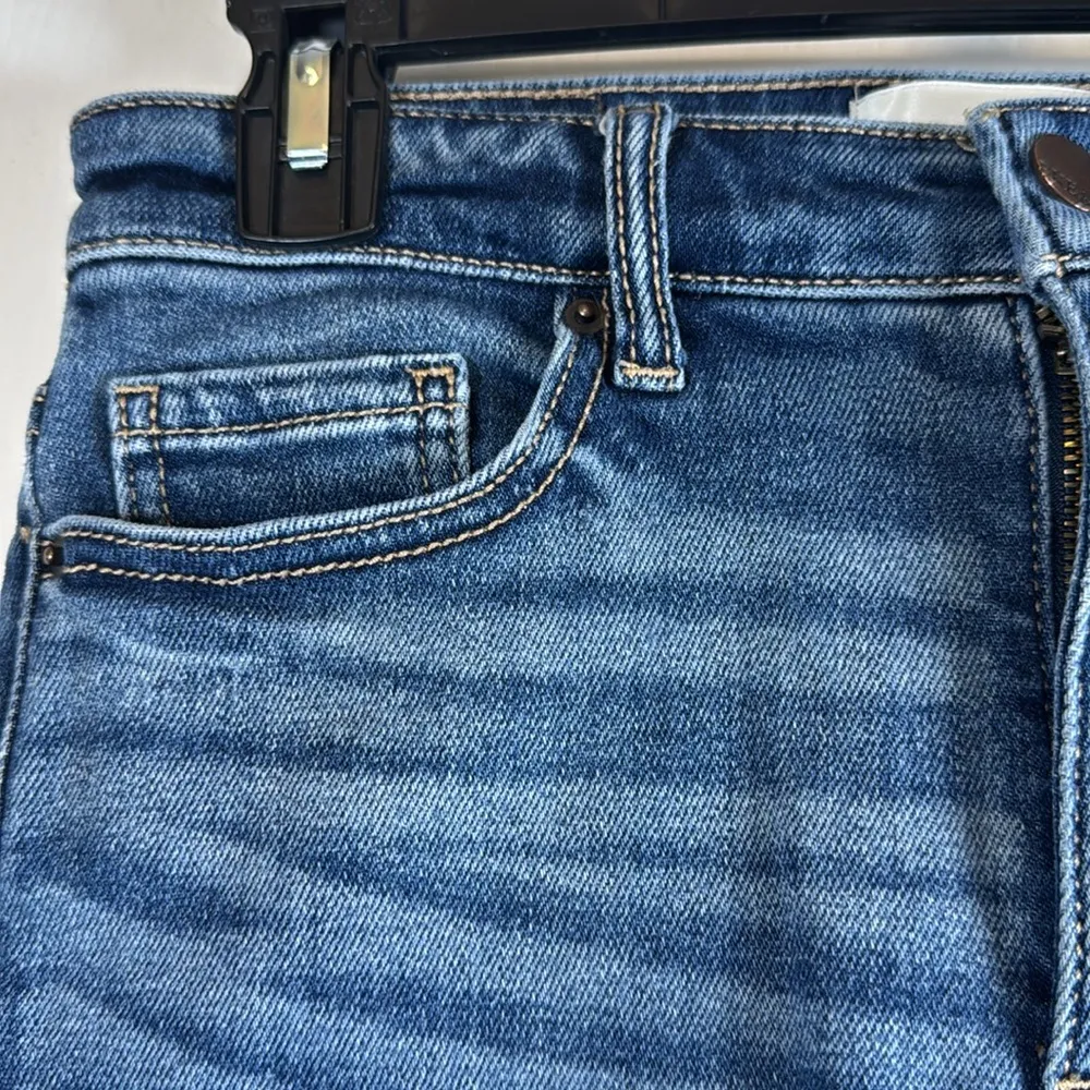 BKE Buckle Denim Blue Bermuda Jean Shorts Size 26 EUC #5662 - Image 2