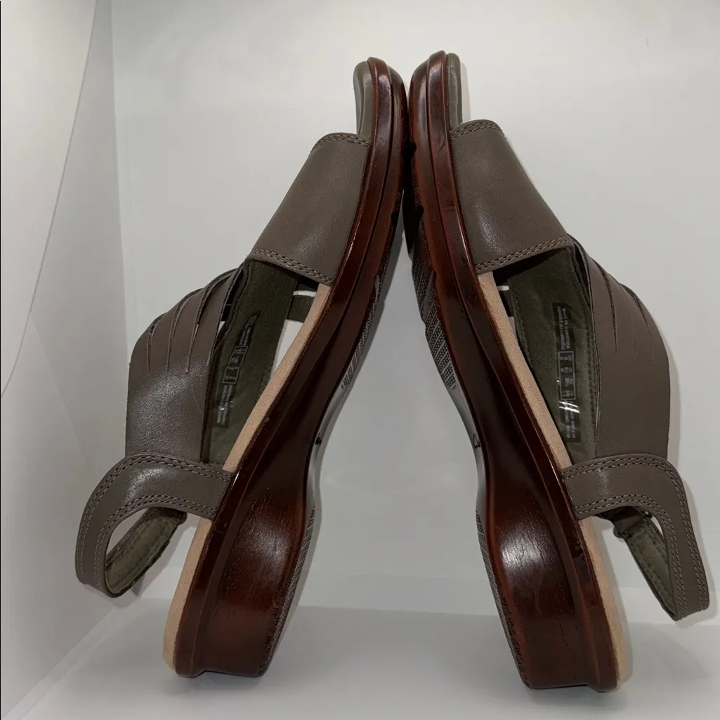 Clarks Woven Front Loomis Cassey Leather Sandals Olive Women’s 8.5 - Image 6