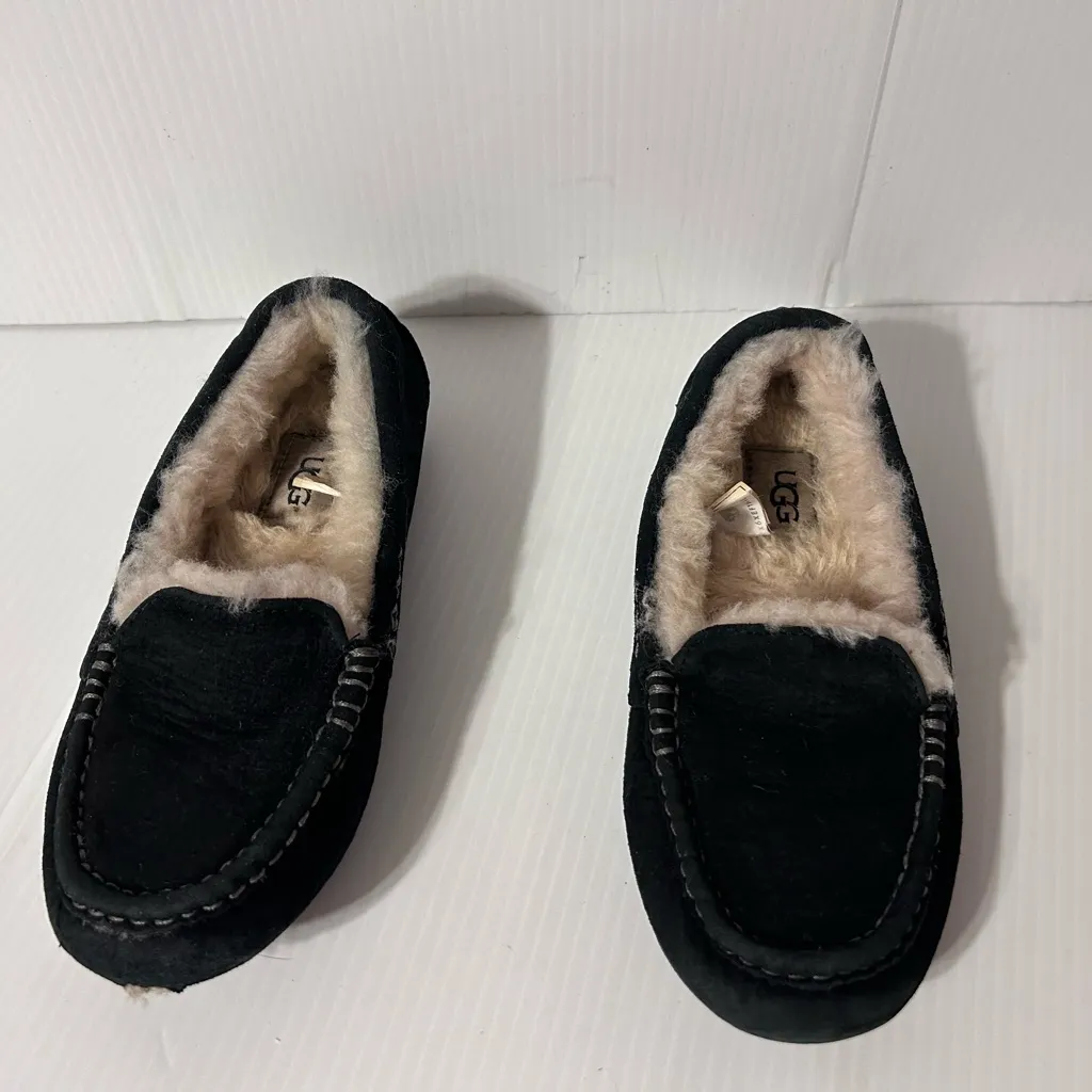UGG S/N 3312 Ansley black suede slippers shoe women size 6 - Image 2