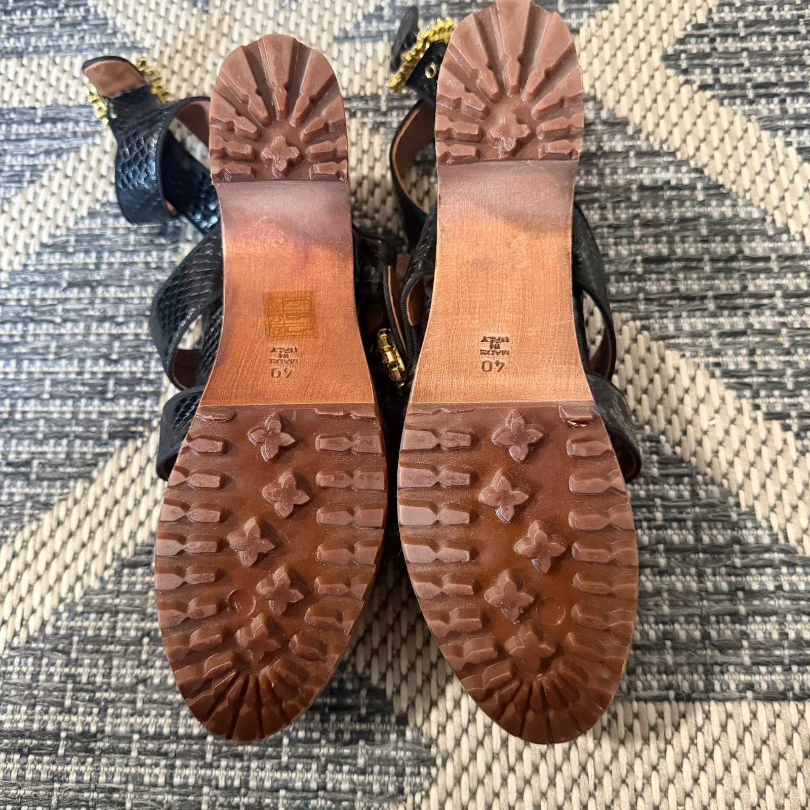 AUTUMN ADEIGBO TRIPLE STRAP CLOG - Image 4