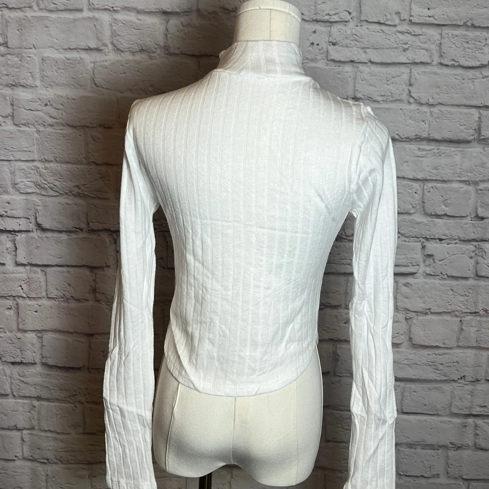 Zenana Women's M White Ribbed Mock Neck Long Sleeve Top Cleanfit Coquette - Image 4