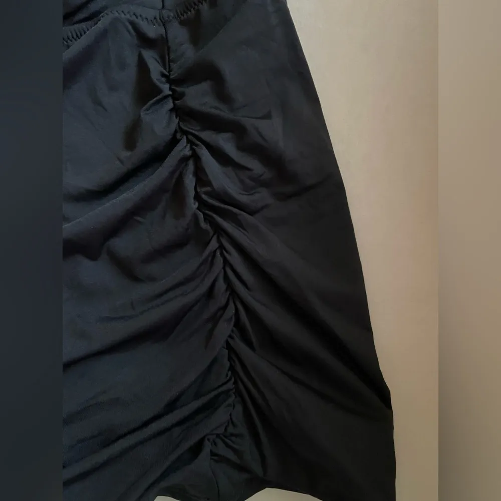 NWT Gap Swim Top Size M in Black Strapless & Straps included uf strapped - Image 7