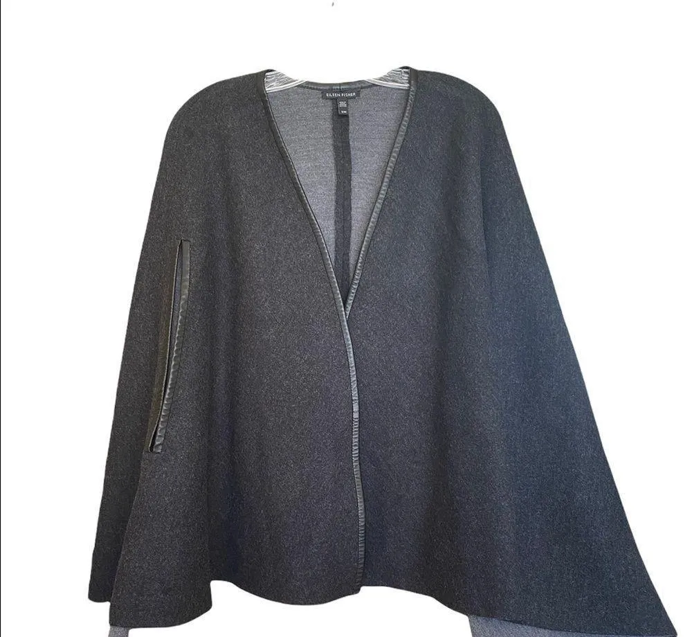Eileen Fisher Felted Merino Wool Snap Front Cape With 100% Leather Trim Sz S/M - Image 3