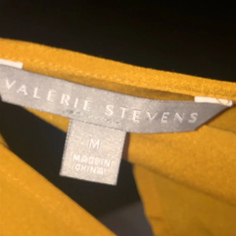 Valerie Steven’s boho Yellow long flare layered sleeve top size medium NWOT - Image 4