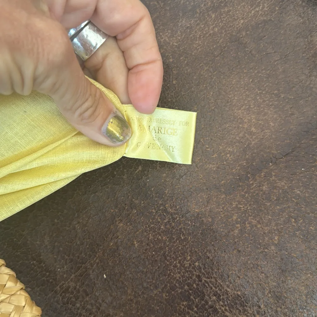 Givenchy  Elegant Tan Woven Tote Bag perfect for the  beach - Image 9