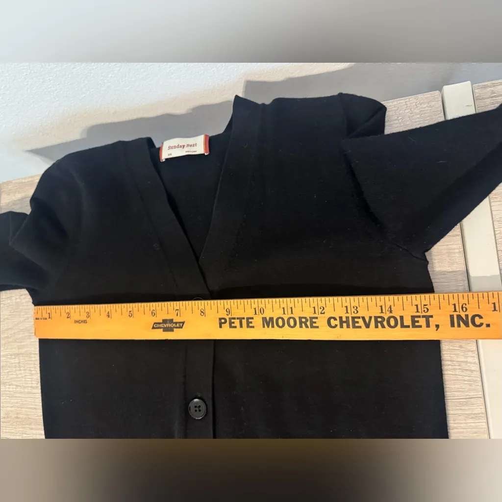 Aritzia Sunday Best Black Fitted V Neck Cardigan Classic  Preppy Size XXS - Image 5