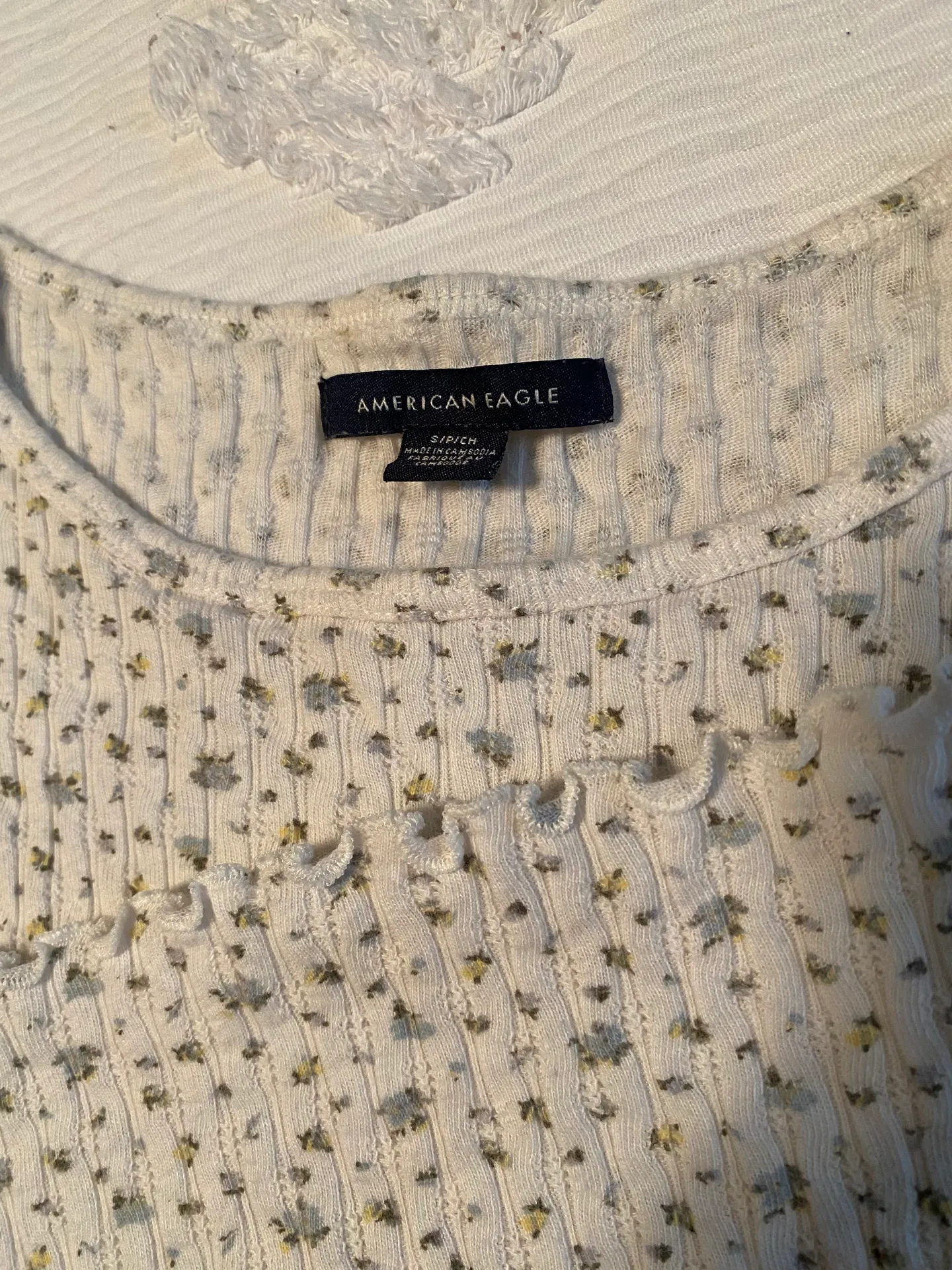 Outfitters T-shirt - Image 2