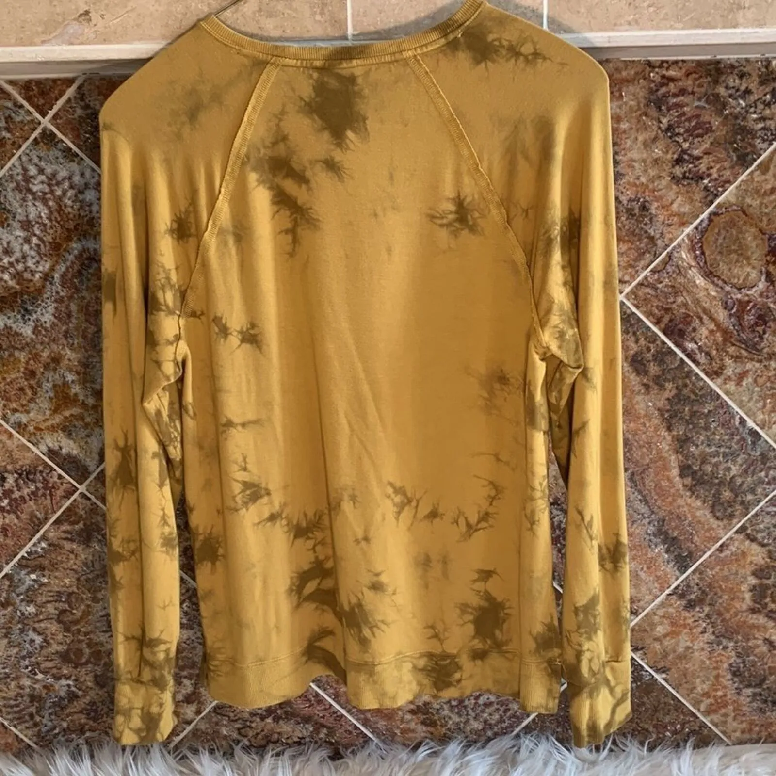 JoyLab Soft Lightweight Sweatshirt Antique Gold Size Medium - Image 4