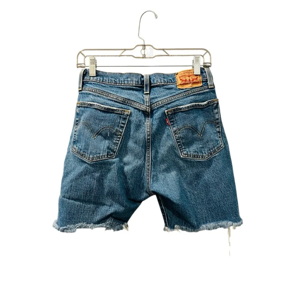 Levi Strauss 501 Cut Off Denim Jean Button Fly Shorts Size 28 Waist Med Wash - Image 5