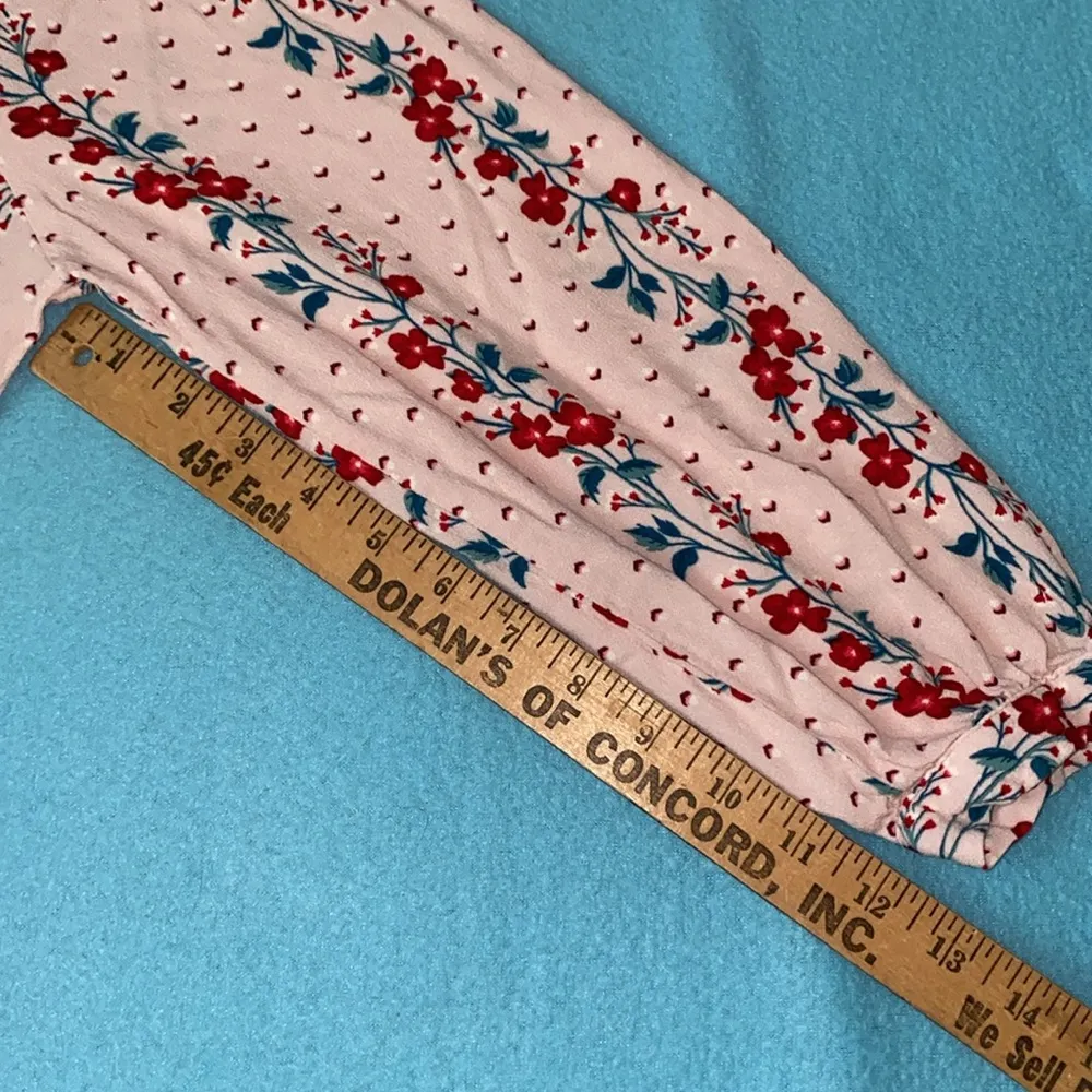 OLD NAVY floral long sleeve button cuffs square neckline size M - Image 10