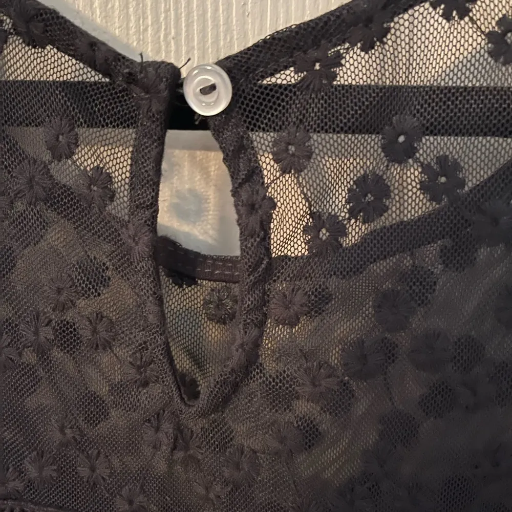 Loveappella Lace Trim Sleeveless Top - Image 8