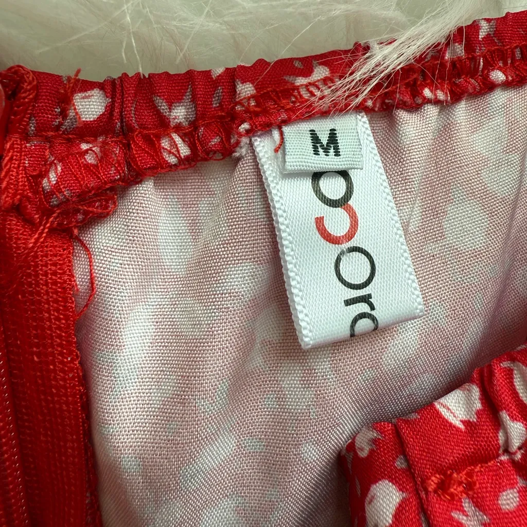 Red and white floral romper Size M - Image 4