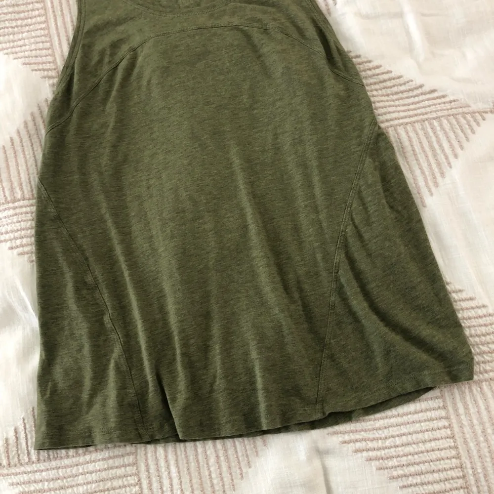 Lululemon Love Tank Top Green 6 Small - Image 3