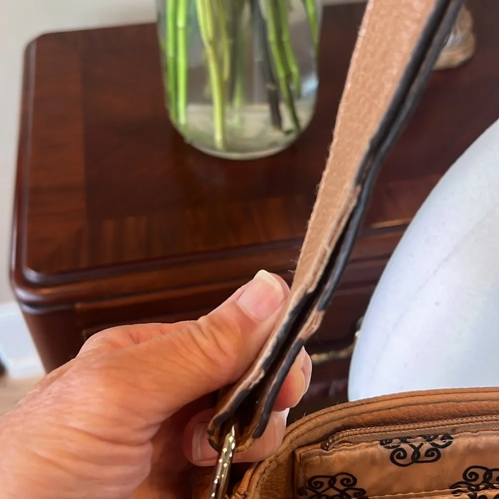 Jessica Simpson Light Tan Crossbody Bag - Image 13