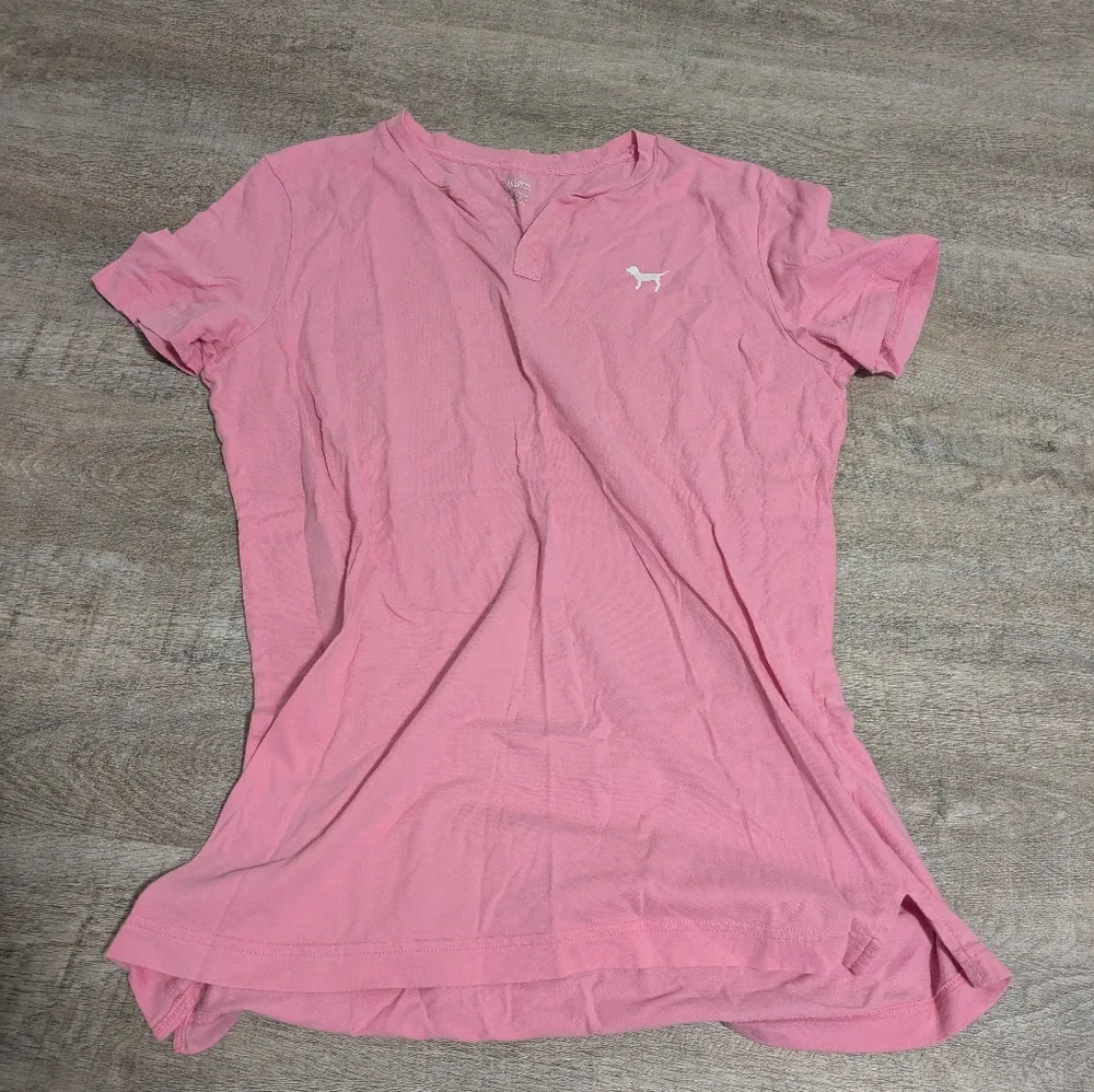 Victoria's Secret PINK Pink V-Neck Campus T-shirt Size Small - Image 3