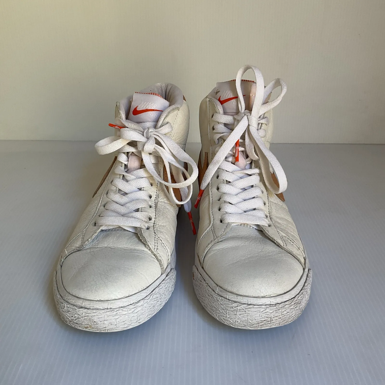 Nike SB Blazer Mid ’77 Vintage White Tan Leather Sneakers Women’s Size 4 /EUR 36 - Image 4