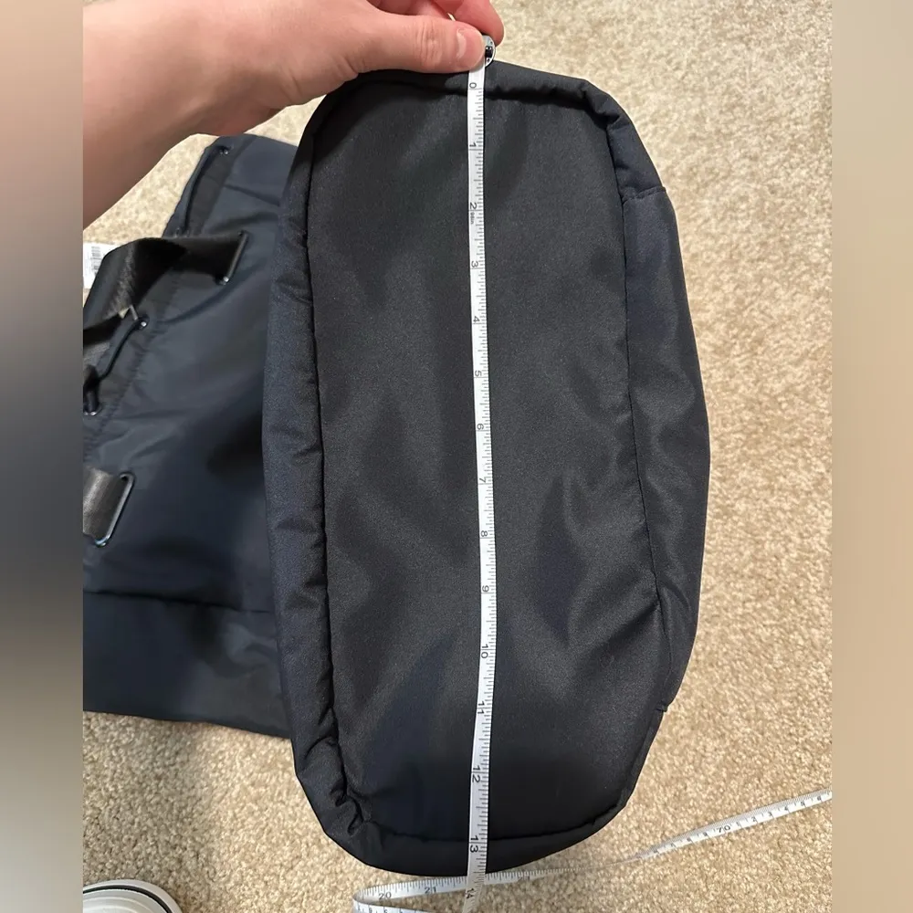 NWT Beyond Yoga Convertible Gym Bag Backpack Black - Image 14