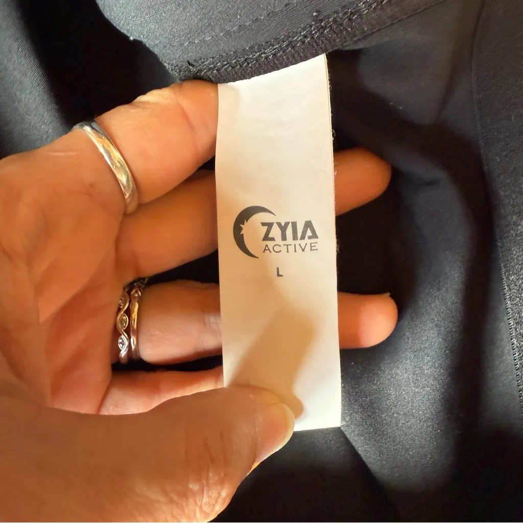 Zyia  Active Black front Zip Access Sports Bra - Image 5