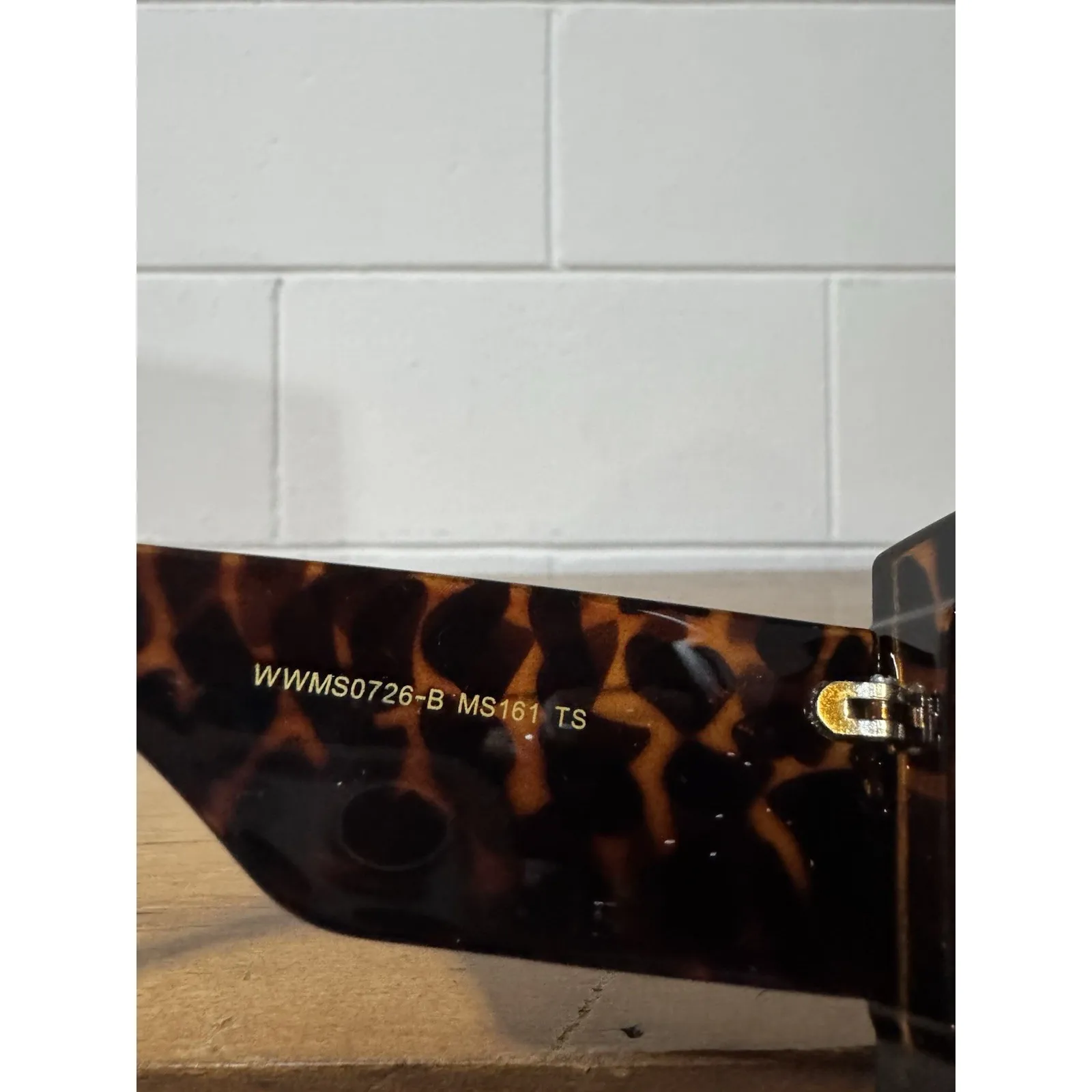 Martha Stewart Tortoise Shell Oversized Square Sunglasses Brown Lens - Image 7