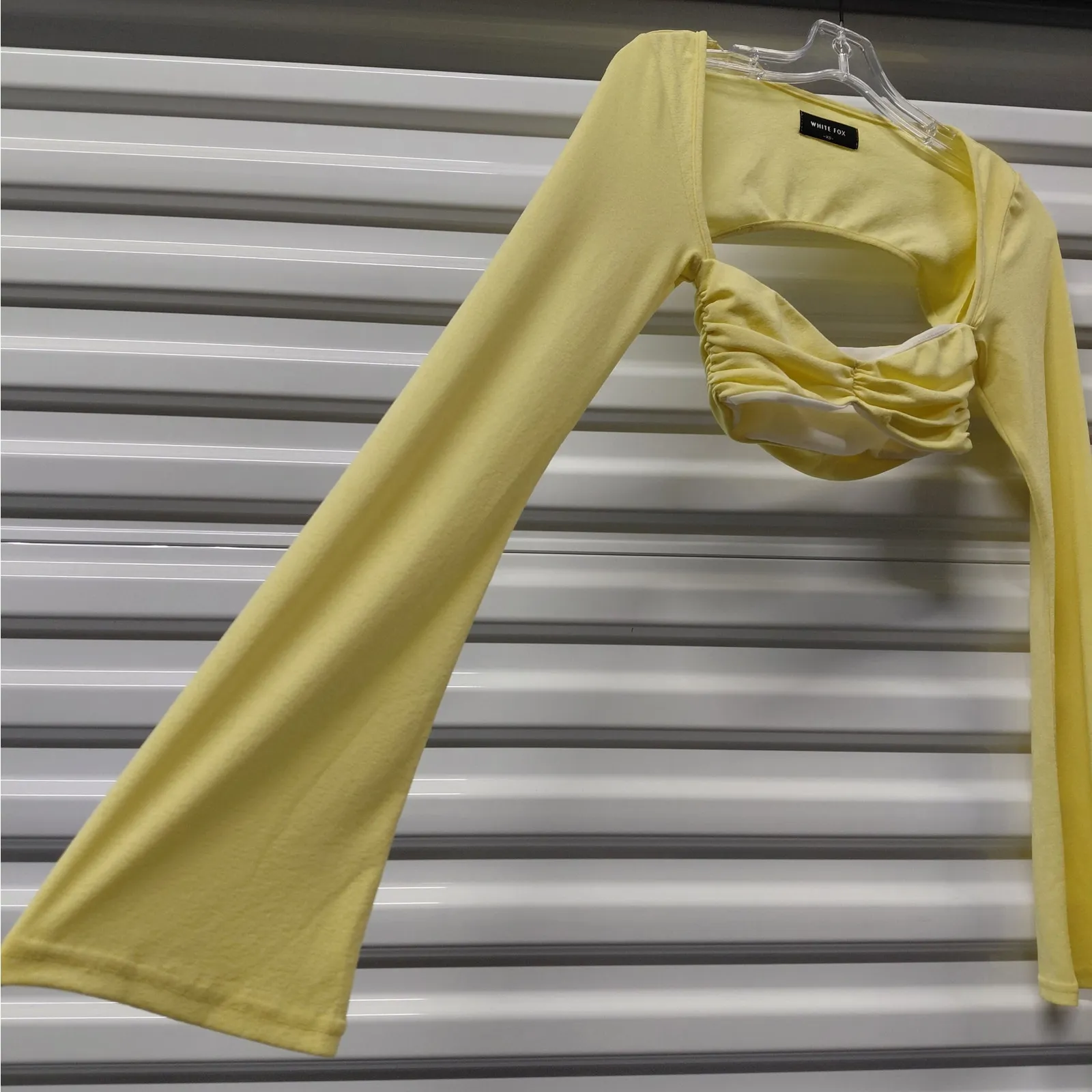 White Fox Womens Crop Top XS Yellow Long Sleeve Cutout Open Back Y2K Coquette - Image 5
