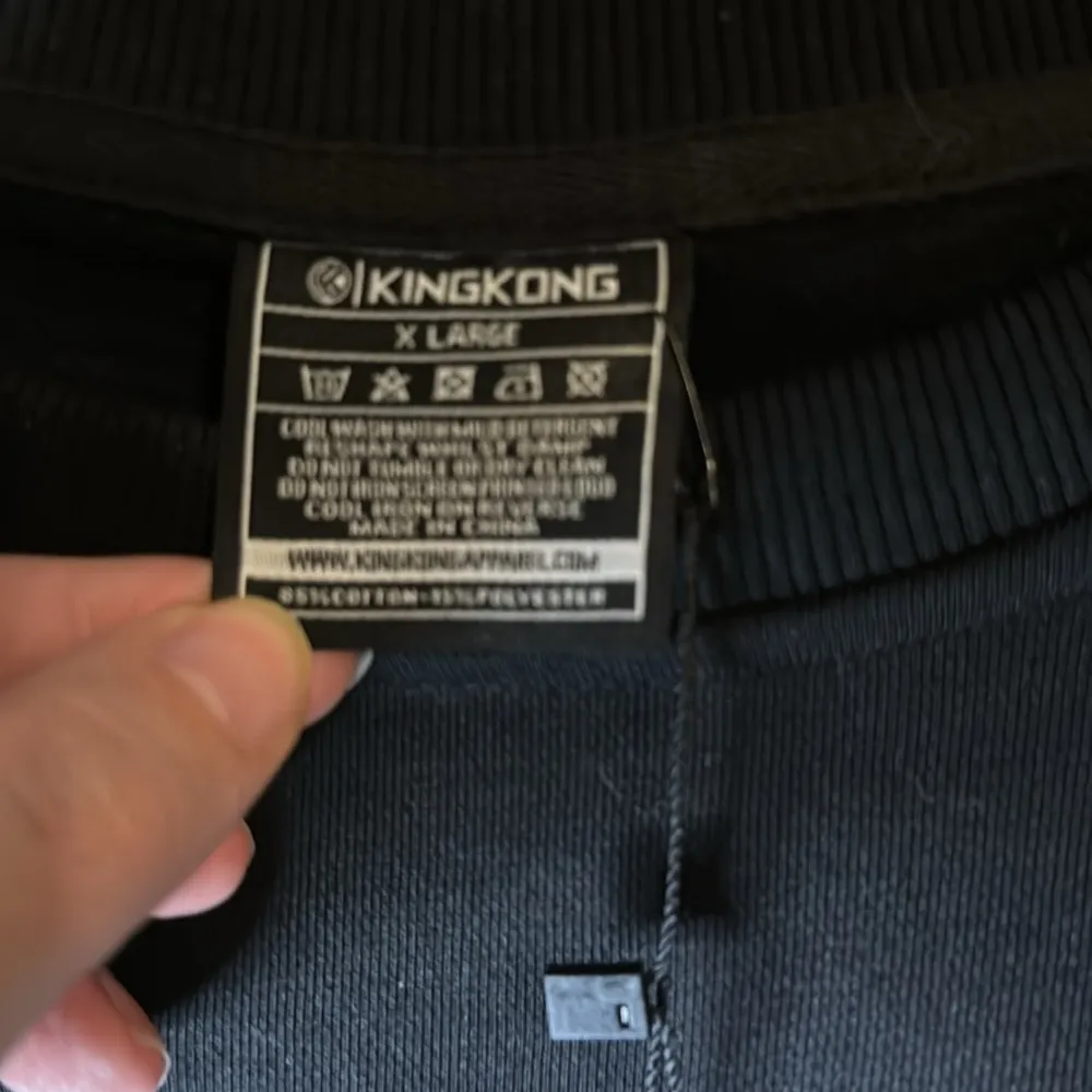 King Kong Cropped Jumper Size XL NWT Black - Image 3