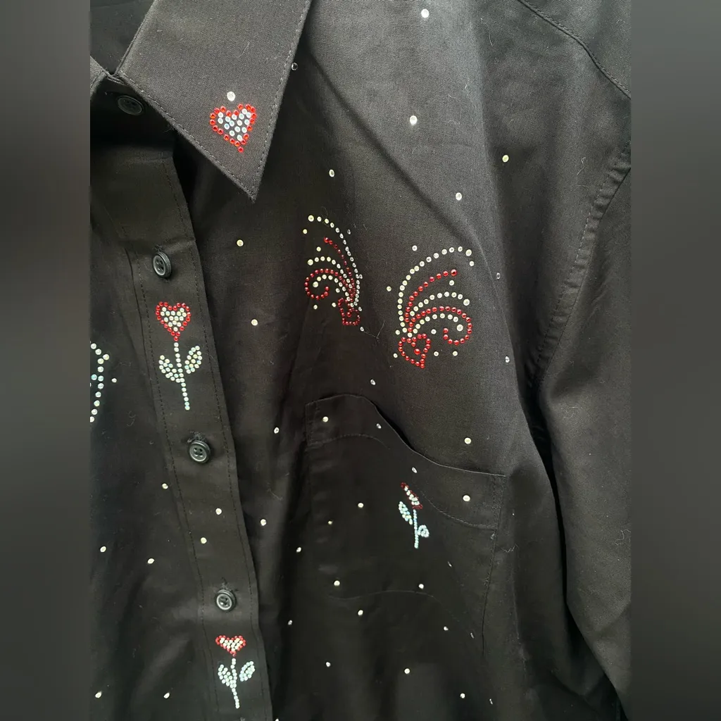 Las Olas Women’s Large Rhinestones Western Vintage Button Down Shirt - Image 3