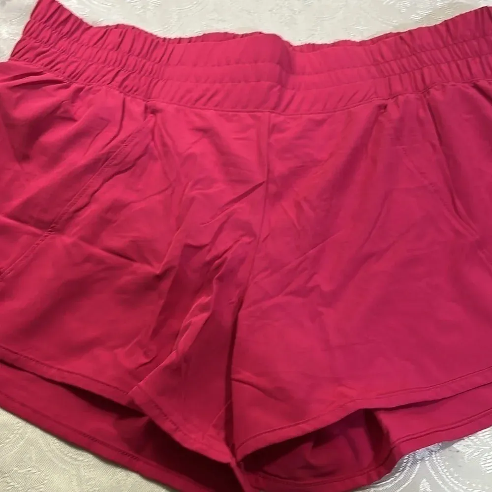 Champion women shorts L - Image 3