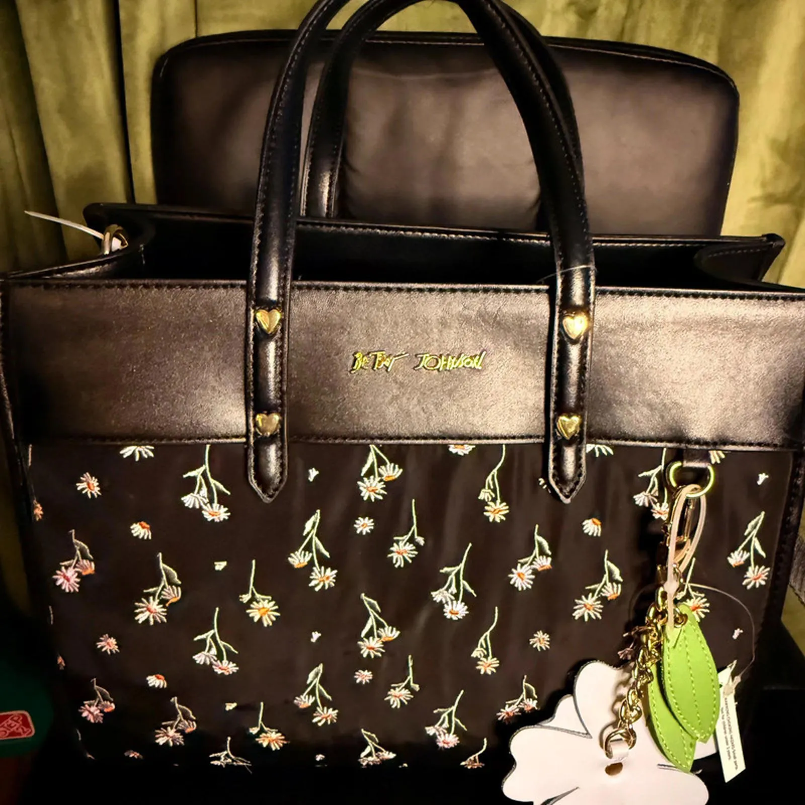 Betsey Johnson Black Floral Embroidered Tote Crossbody Bag Flower Charm NWT - Image 6