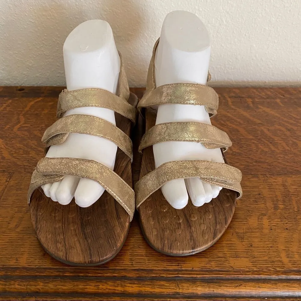 Orthaheel Yasmin‎ Gold Sandals Size 8 - Image 7