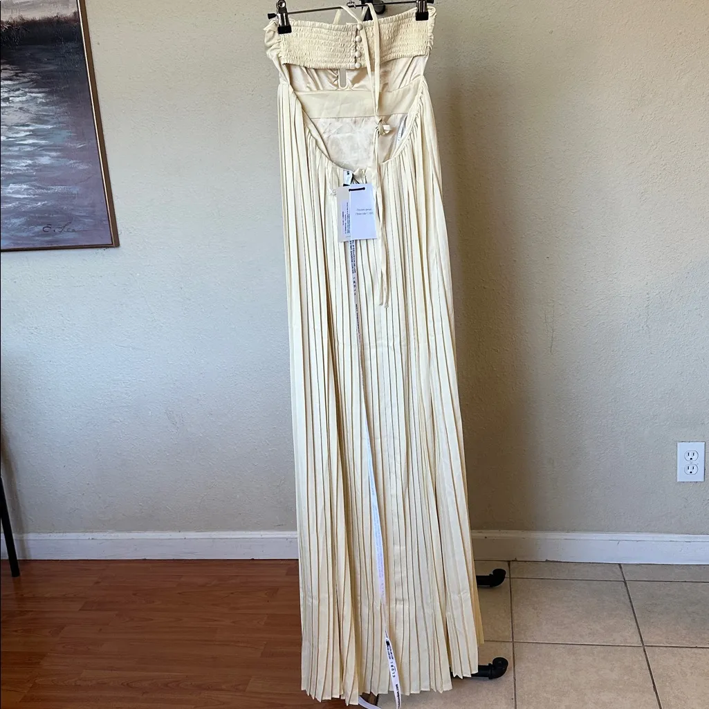 NWT Club L London CHAMPAGNE PALE LEMON HALTER - Image 7