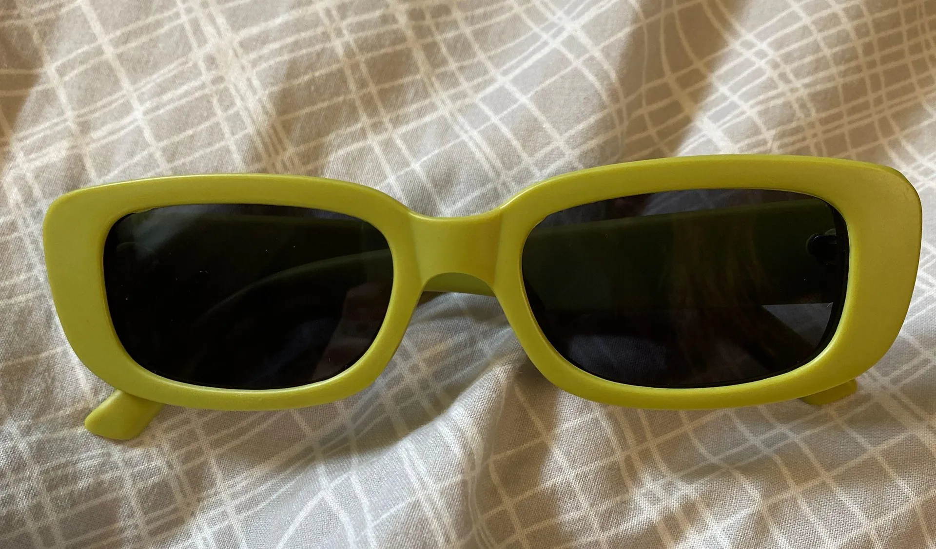 EMERY ROSE square Frame Tinted Lens Sunglasses - Image 3