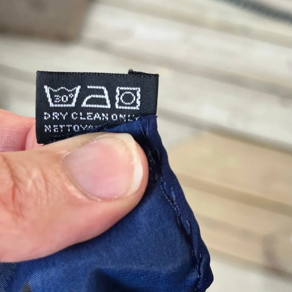 Women's Vintage Picasso Colorful Art To Wear Square Scarf 100% Silk - Image 8