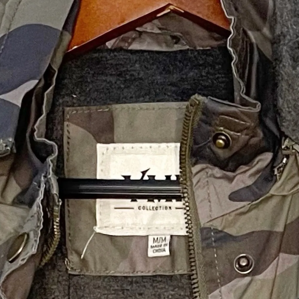 YMI camo utility military hoddie jacket size M - Image 13