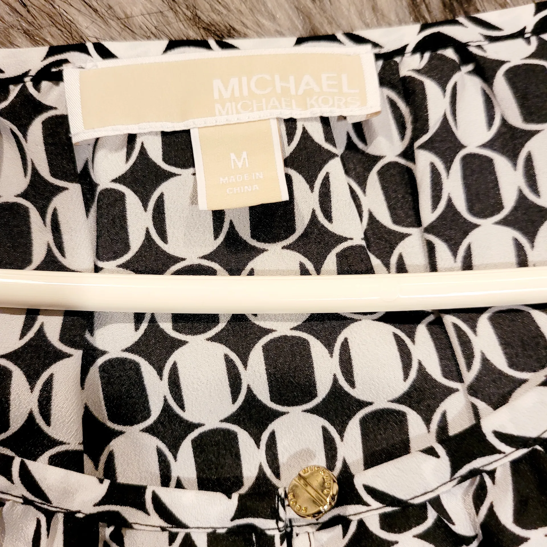 Michael Kors Stylish Black and White Patterned Women's Top - Image 3