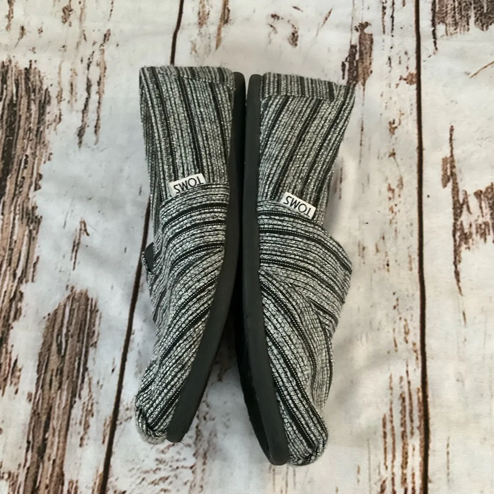 BLACK WHITE SILVER METALLIC SLIP ONS - Image 3