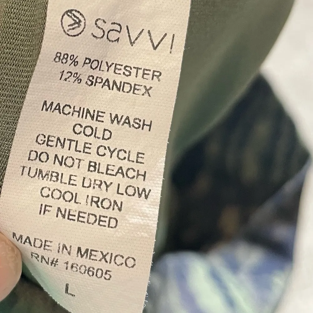 SAVVI Women’s Indi 26” Leggings Green Animal Print Sz L Size L - Image 5