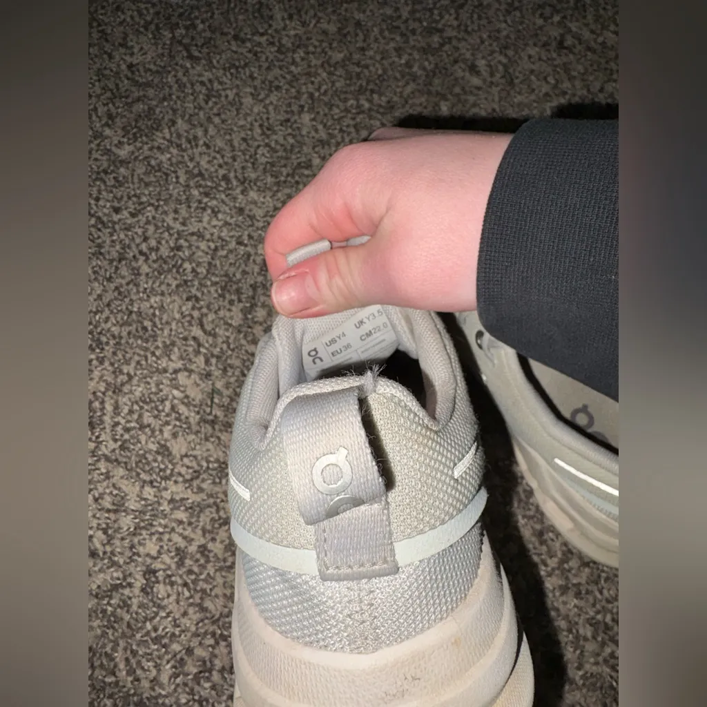 On cloud Gray Size 6 - Image 5