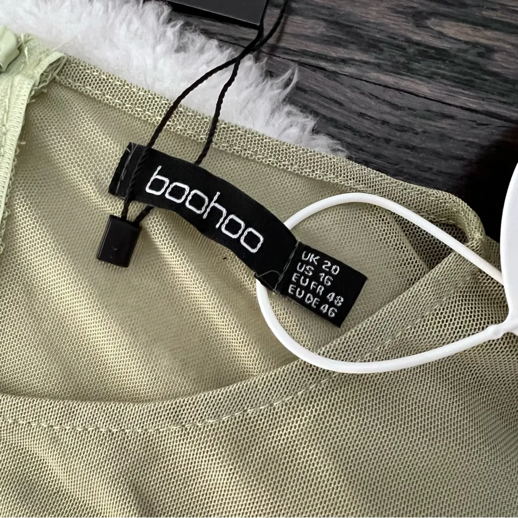 NWT Boohoo Sage Green Occassion Floral Embroidered Midi Dress - Image 9