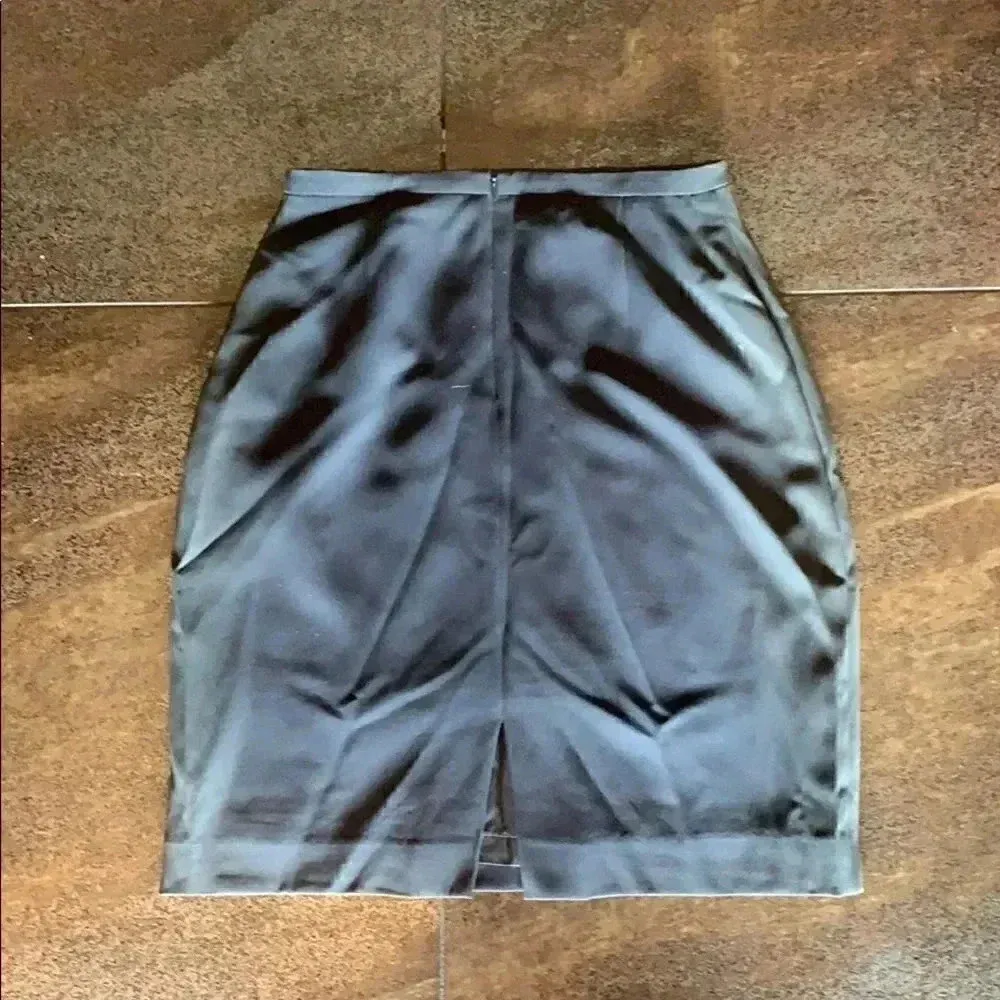 Jones New York gray pencil skirt 8 / C60 - Image 3