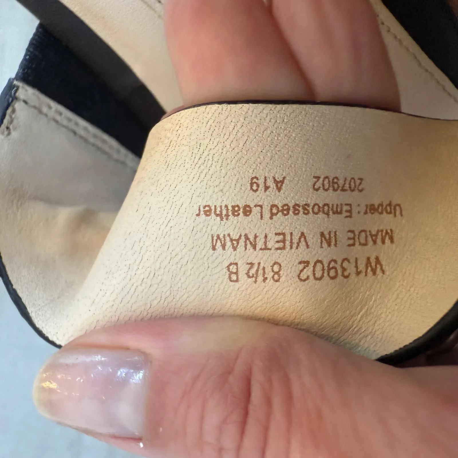 Cole Haan Women's Anica Thong Embossed Snake Print Leather Sandal Flat 8.5 - Image 6