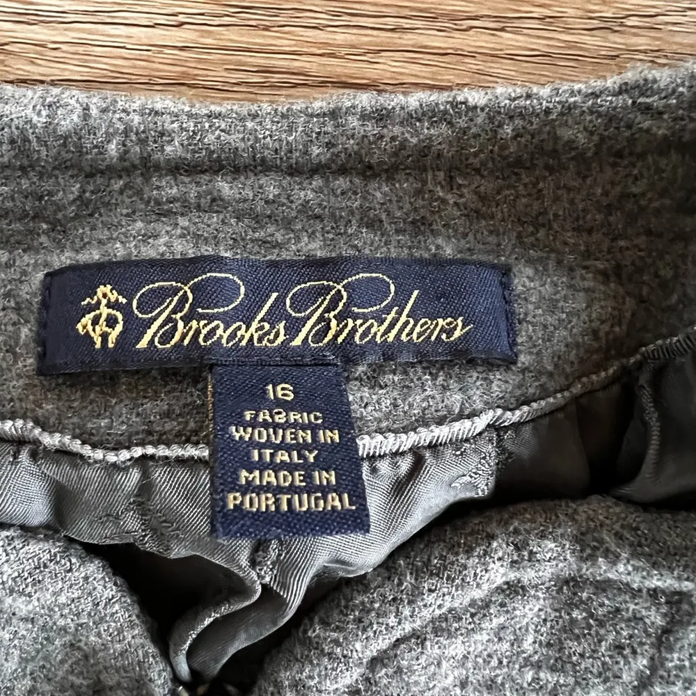 Brooks Brothers 2Piece Skirt Suit Italian Wool Gray Women’s Size 16 - Image 3