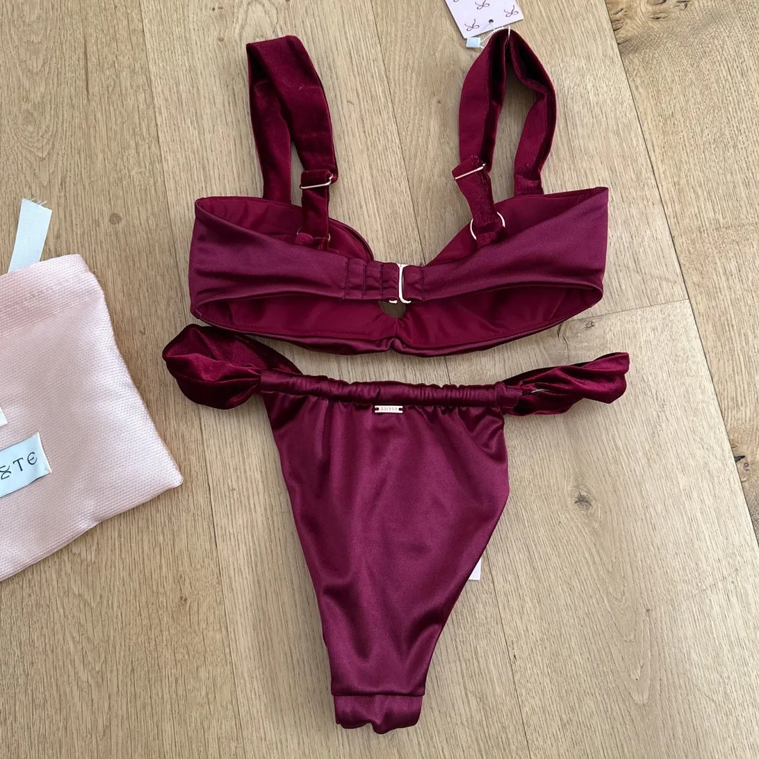 Amber Swim Bikini Top & Bottoms Set Lila Size XS & S Red - Image 5