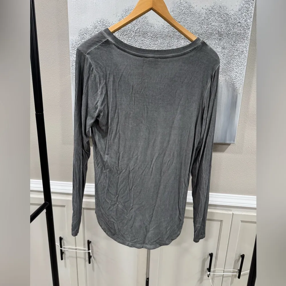 NWT White Crow Elena Washed T-Shirt - Image 10