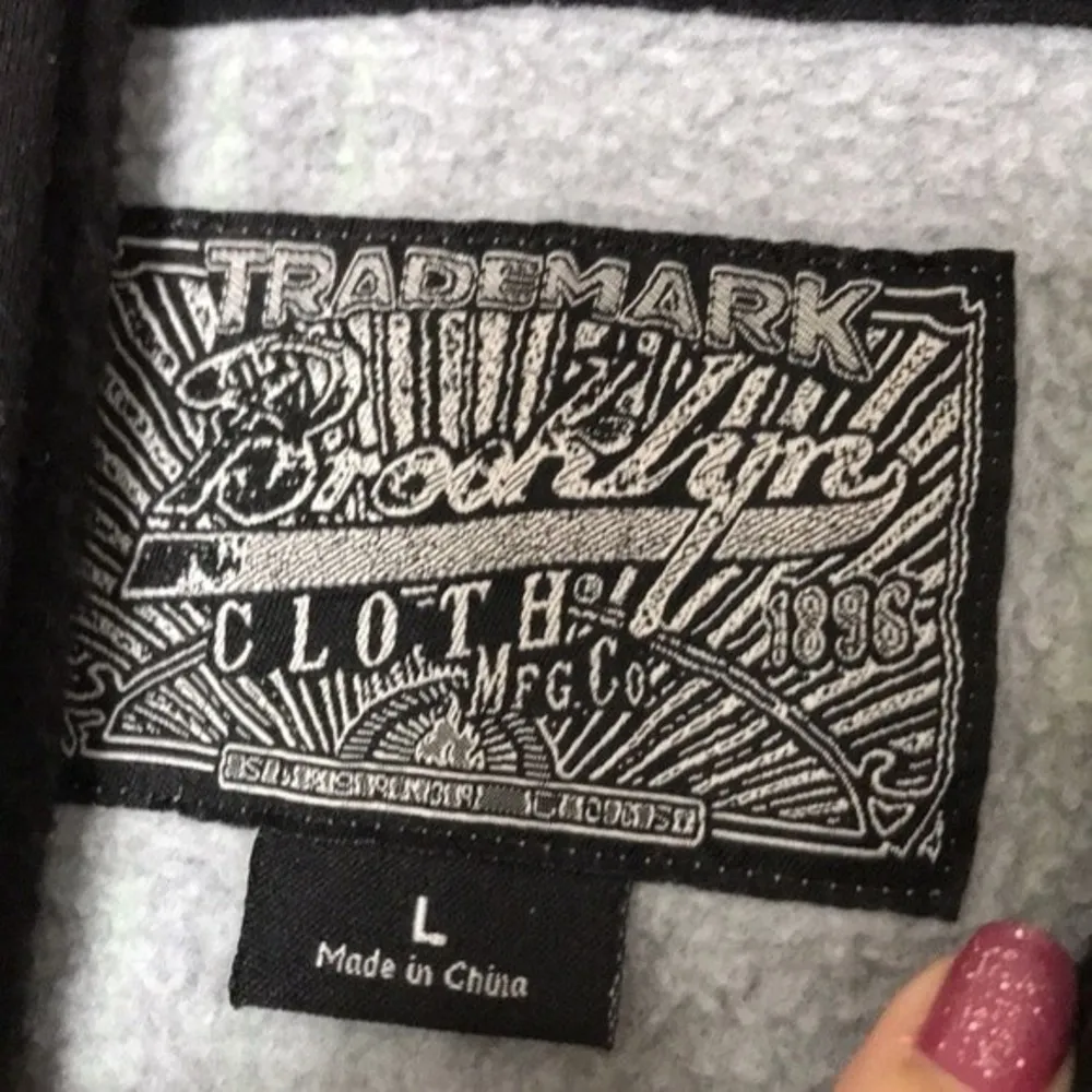 Brooklyn cloth keep hustling striped pullover hoodie sweatshirt size large - Image 6