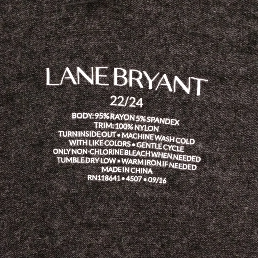 Lane Bryant Lace Trim V-Neck Long Sleeve Tee - 22/24 - Image 3