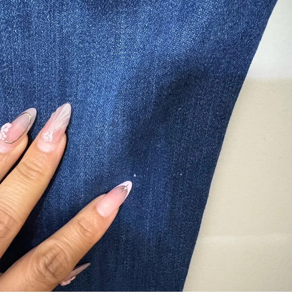 McGuire Gainsbourg Slim Augusta Wash Jeans Size 32 – Button Pocket Detail - Image 3