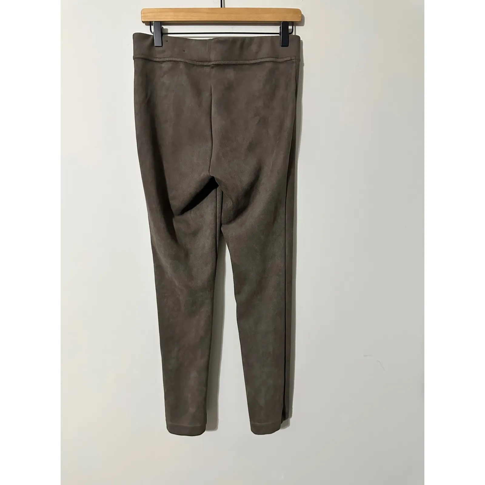 Andrew Marc Faux Suede Leggings Pants Women Size S Taupe Stitch Detail - Image 5