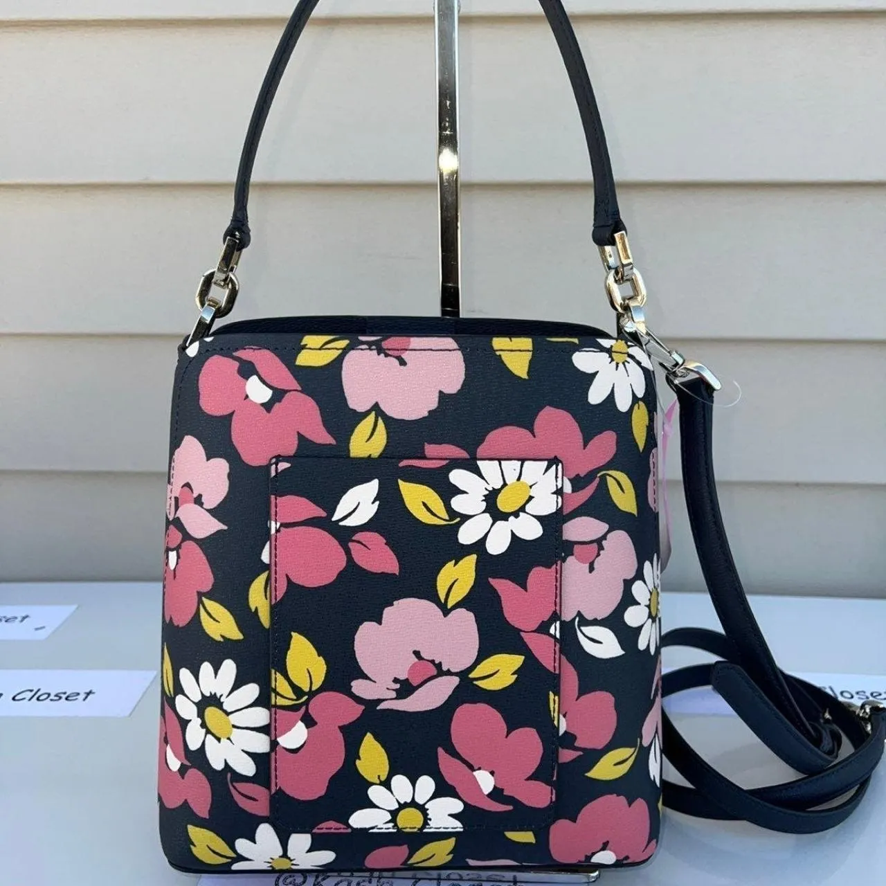 Michael Kors Kate Spade Darcy Printed Small Bucket Bag Wallet Bundle - Image 5