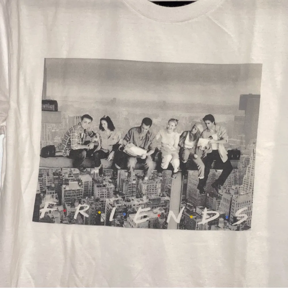 Friends T - Image 2