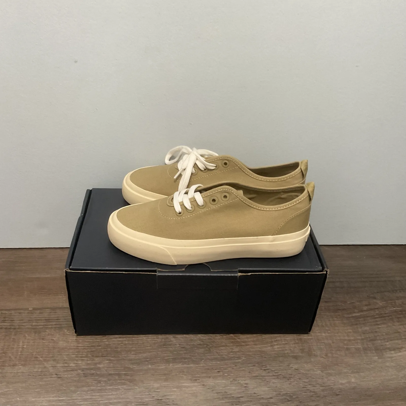Everlane The Forever Sneaker Canvas Khaki Lace Up Low Top Women Shoes - Image 2